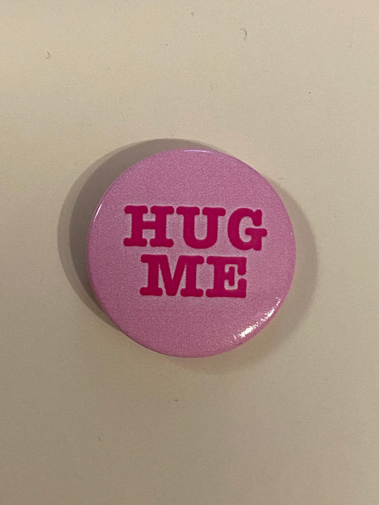 Button HUG ME
