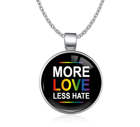MORE LOVE LESS HATE Kette